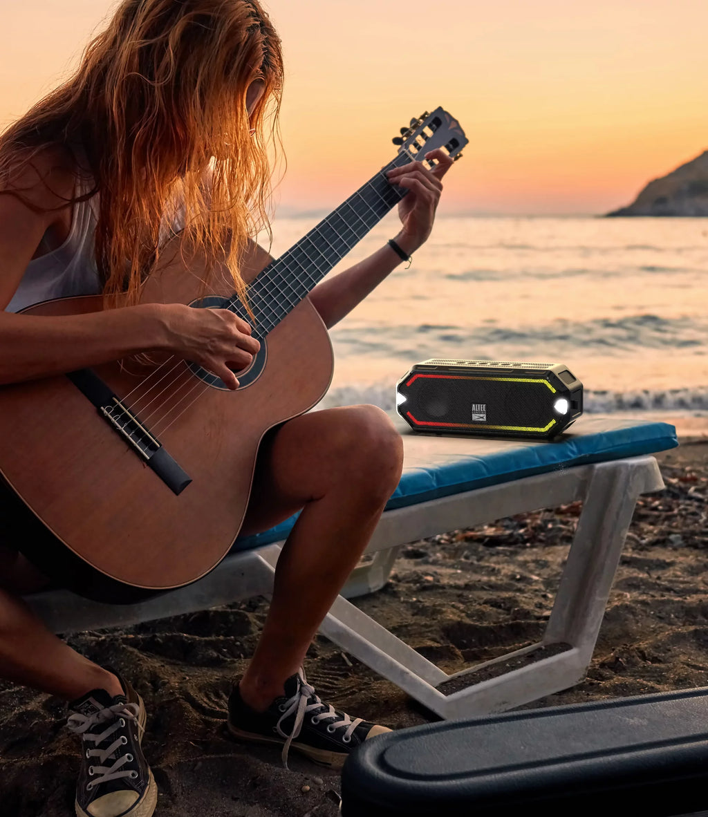 Black Wireless Bluetooth Speaker F817507