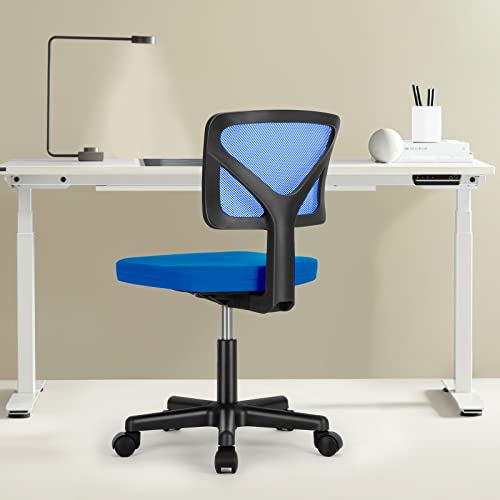 Grey Ergonomic Mesh Desk Chair with Wheels L13385