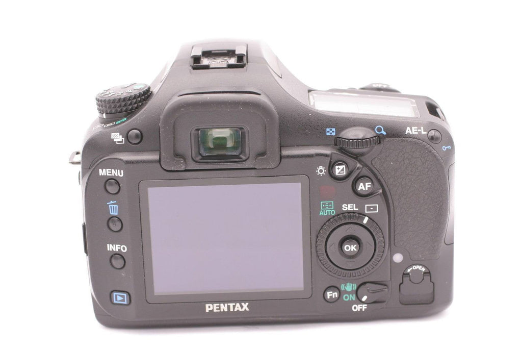 SLR Digital Camera U911740