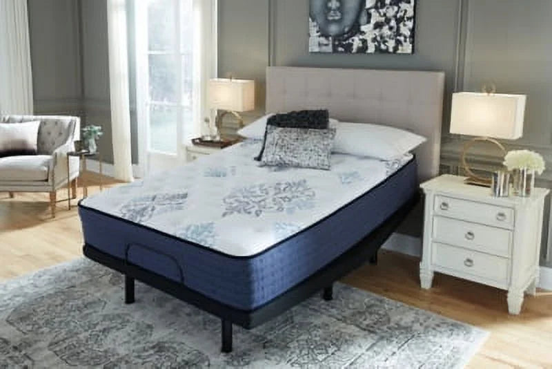 California King White Firm Mattress U3051