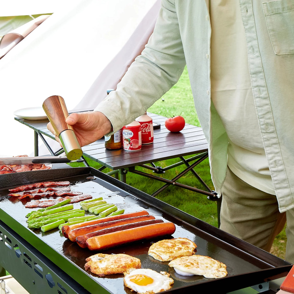4 Burner Propane Gas Grill Griddle, Black Y4689