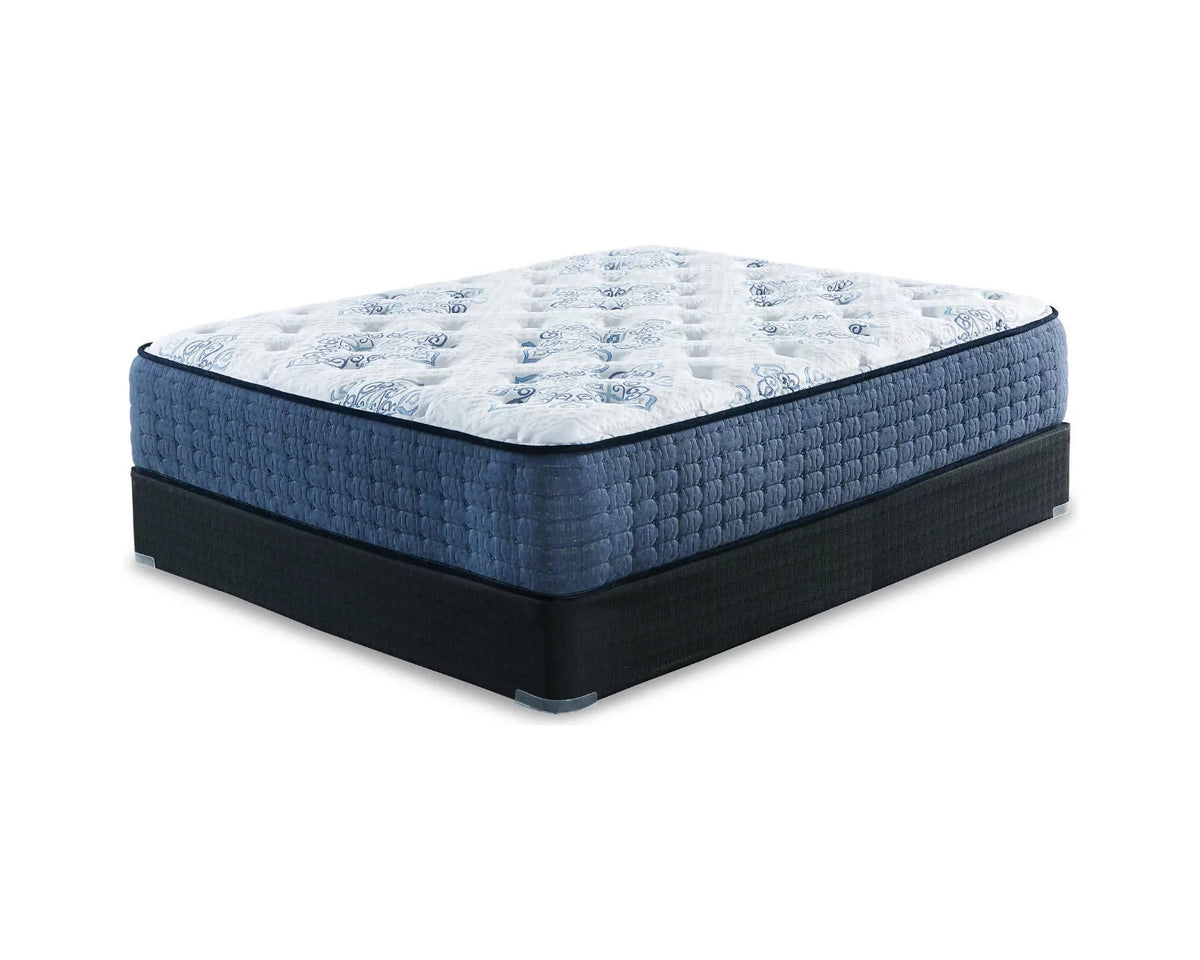 California King White Firm Mattress U3051