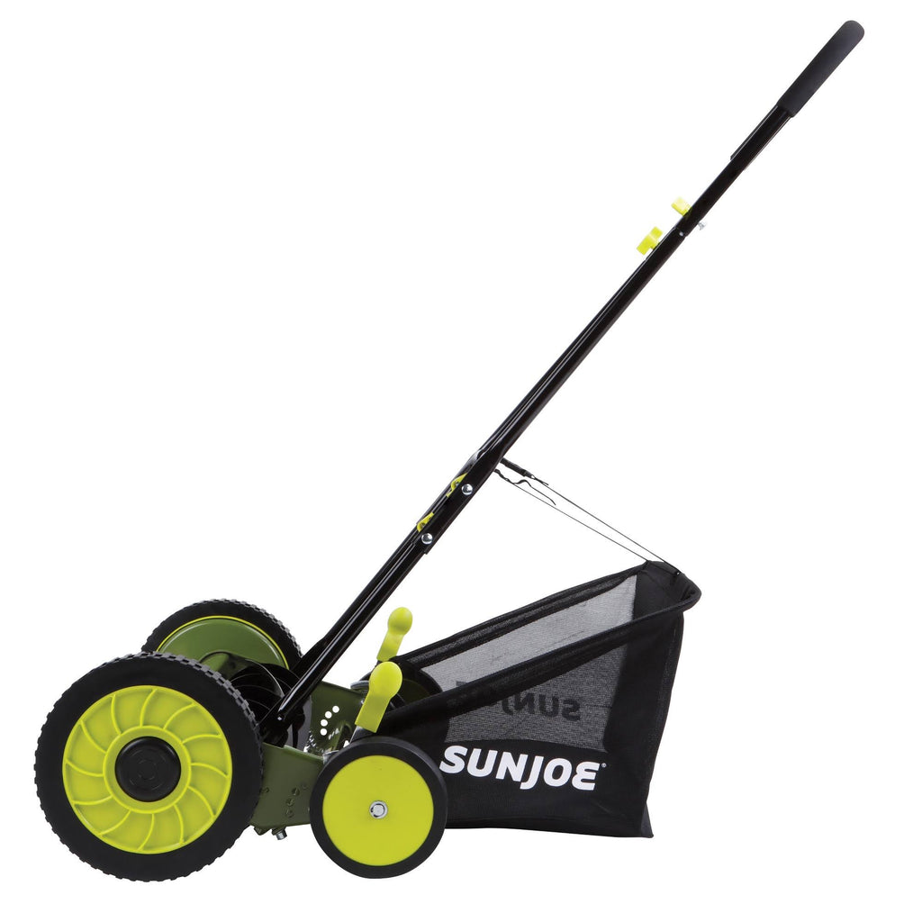 Black Manual Reel Mower with Grass Catcher R841