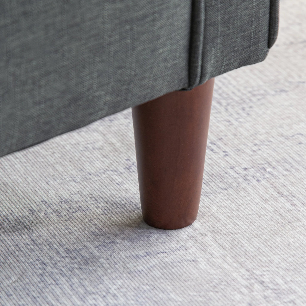 Single Sofa Chair with Four Wooden Legs G16885