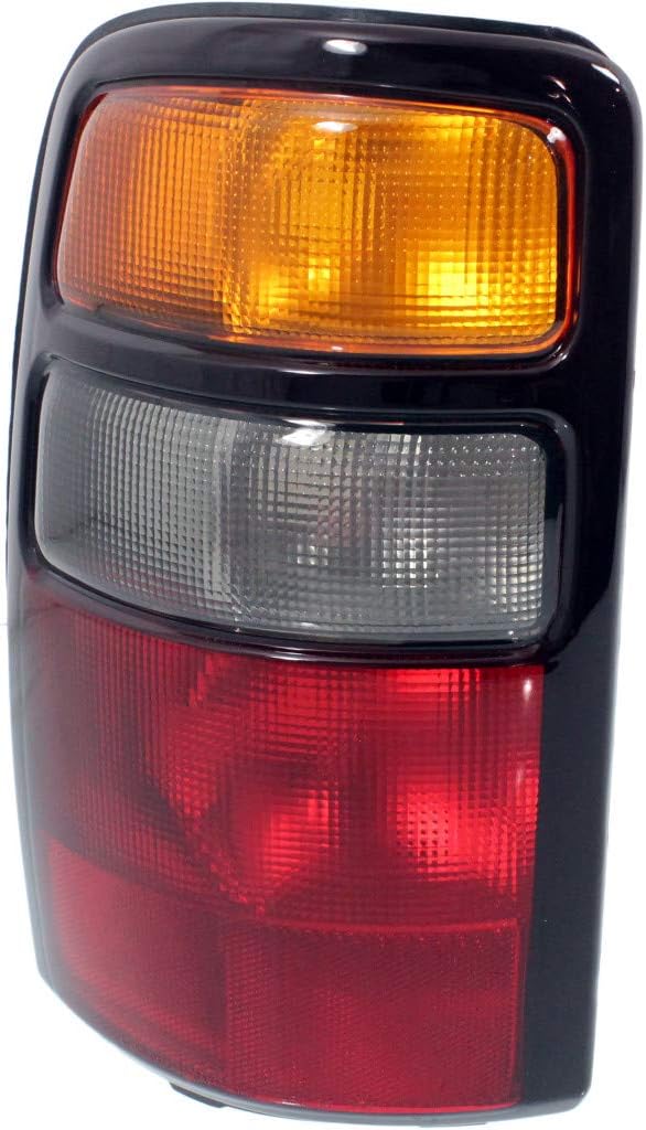 Chevy Tahoe Tail Light 2004 2005 2006 Pair w/Bulbs E881668
