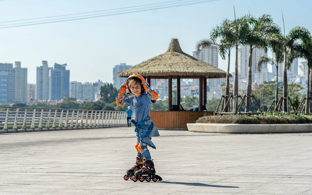 Red Black Adjustable Inline Skates E25123