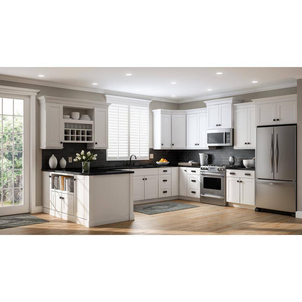 White 3-Drawer Base Cabinet U5391