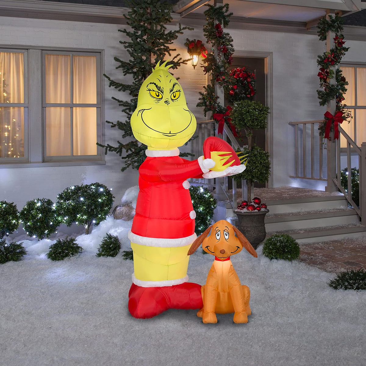 6 ft Tall Animated Airblown Inflatable Scene S557
