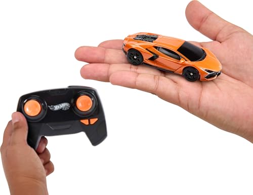 1:64 Scale Remote-Control Lamborghini Revuelto RC Toy Car M77305