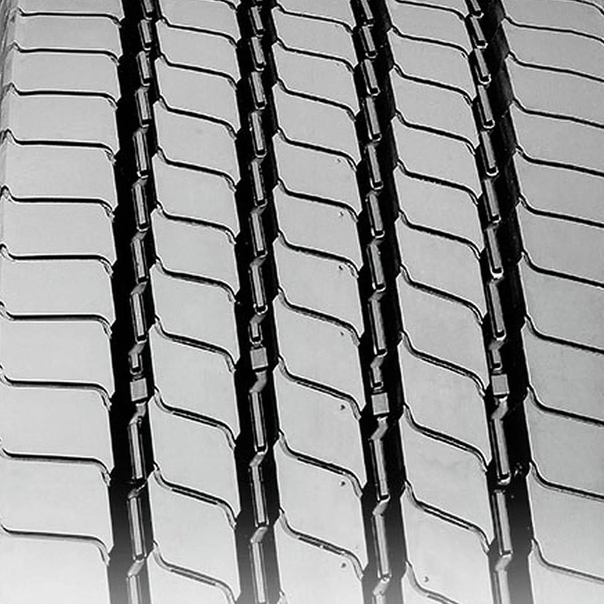 235/75R17.5 Commercial Tire C2028