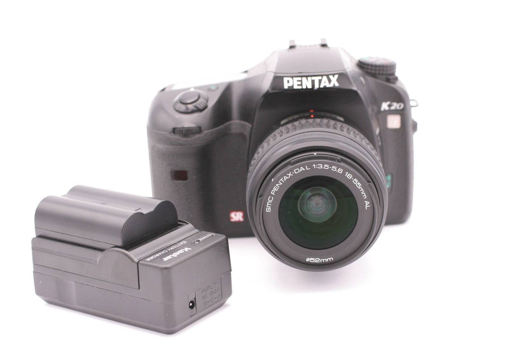 SLR Digital Camera U911740