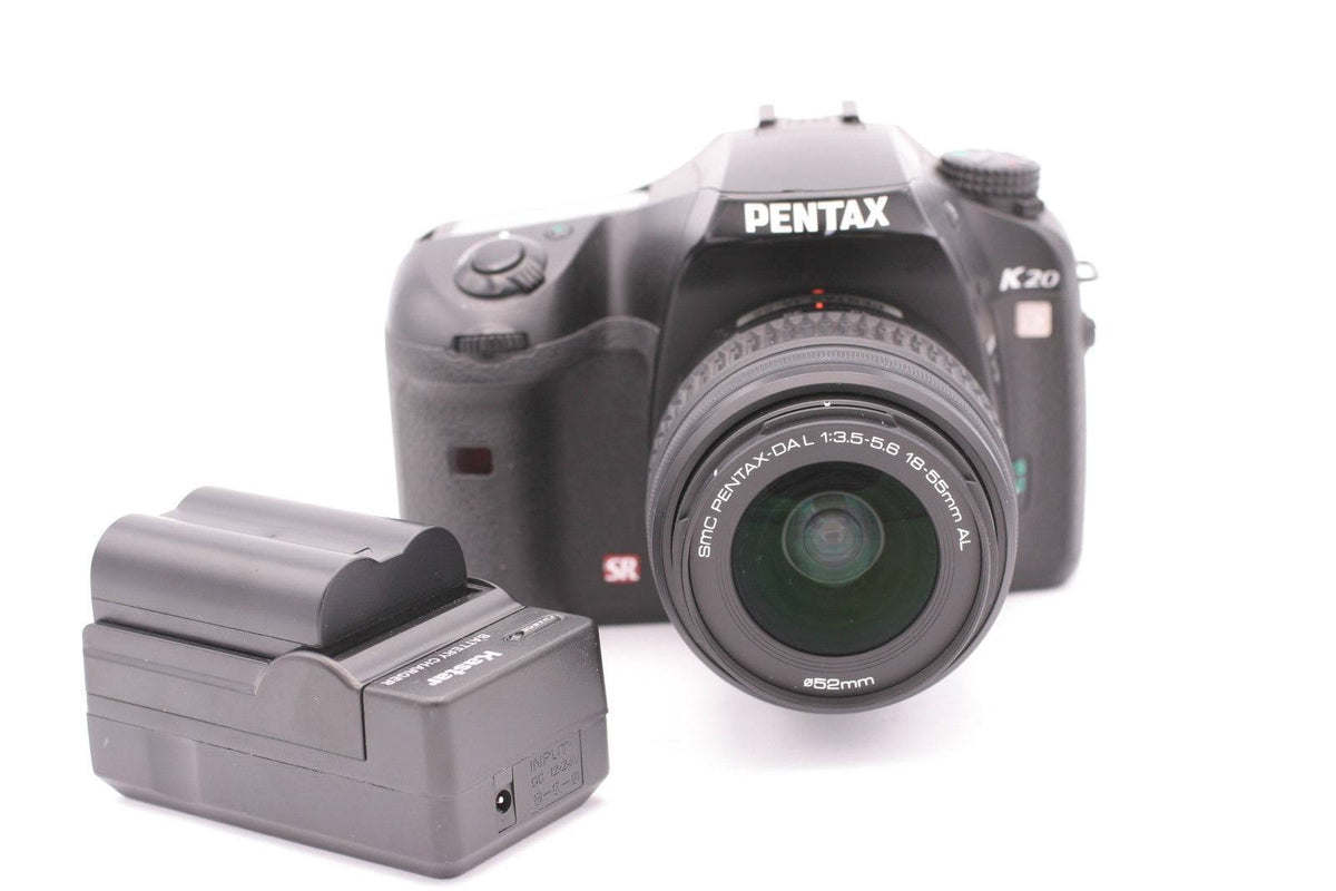 SLR Digital Camera U911740