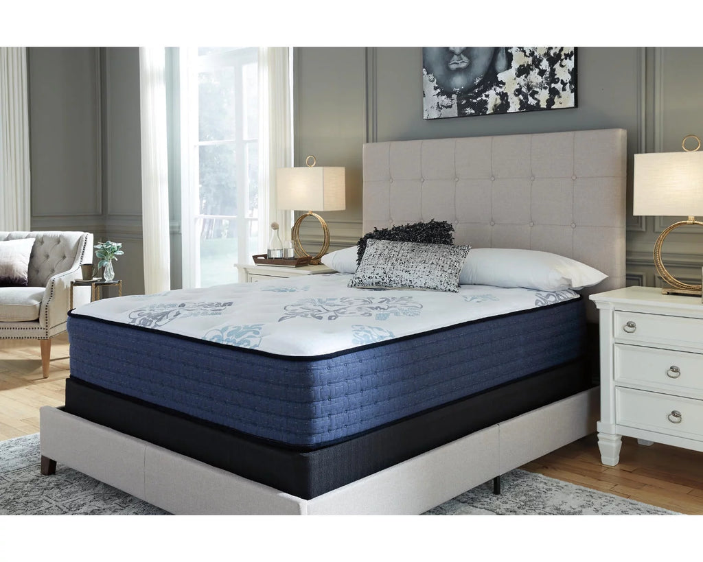 California King White Firm Mattress U3051